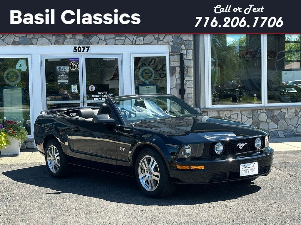 2005 FORD Mustang