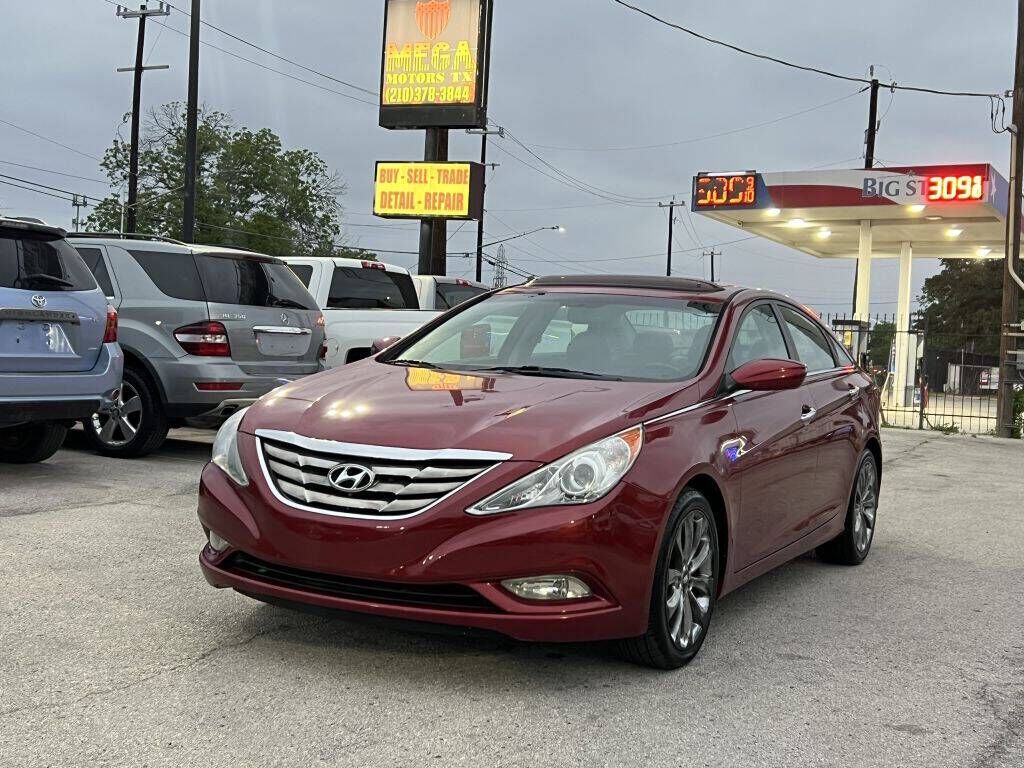 2011 HYUNDAI Sonata