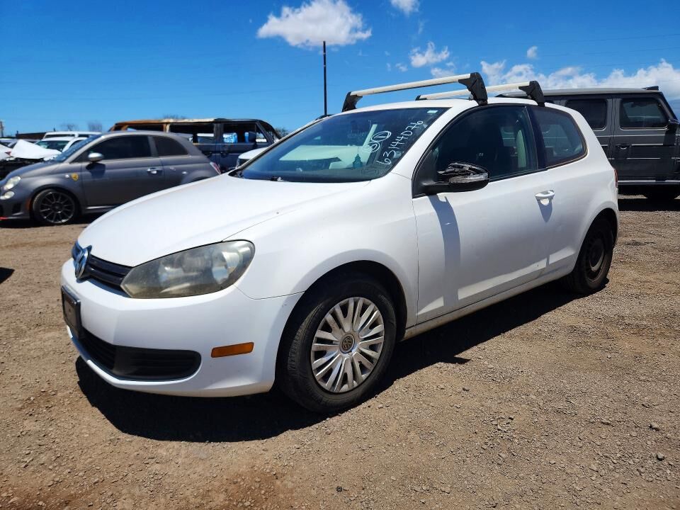 2010 VOLKSWAGEN Golf