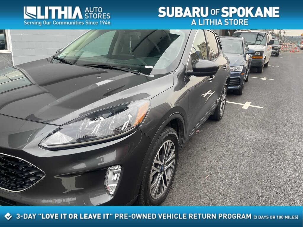 2020 FORD Escape