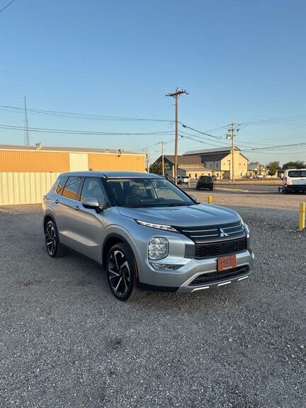 2023 MITSUBISHI Outlander