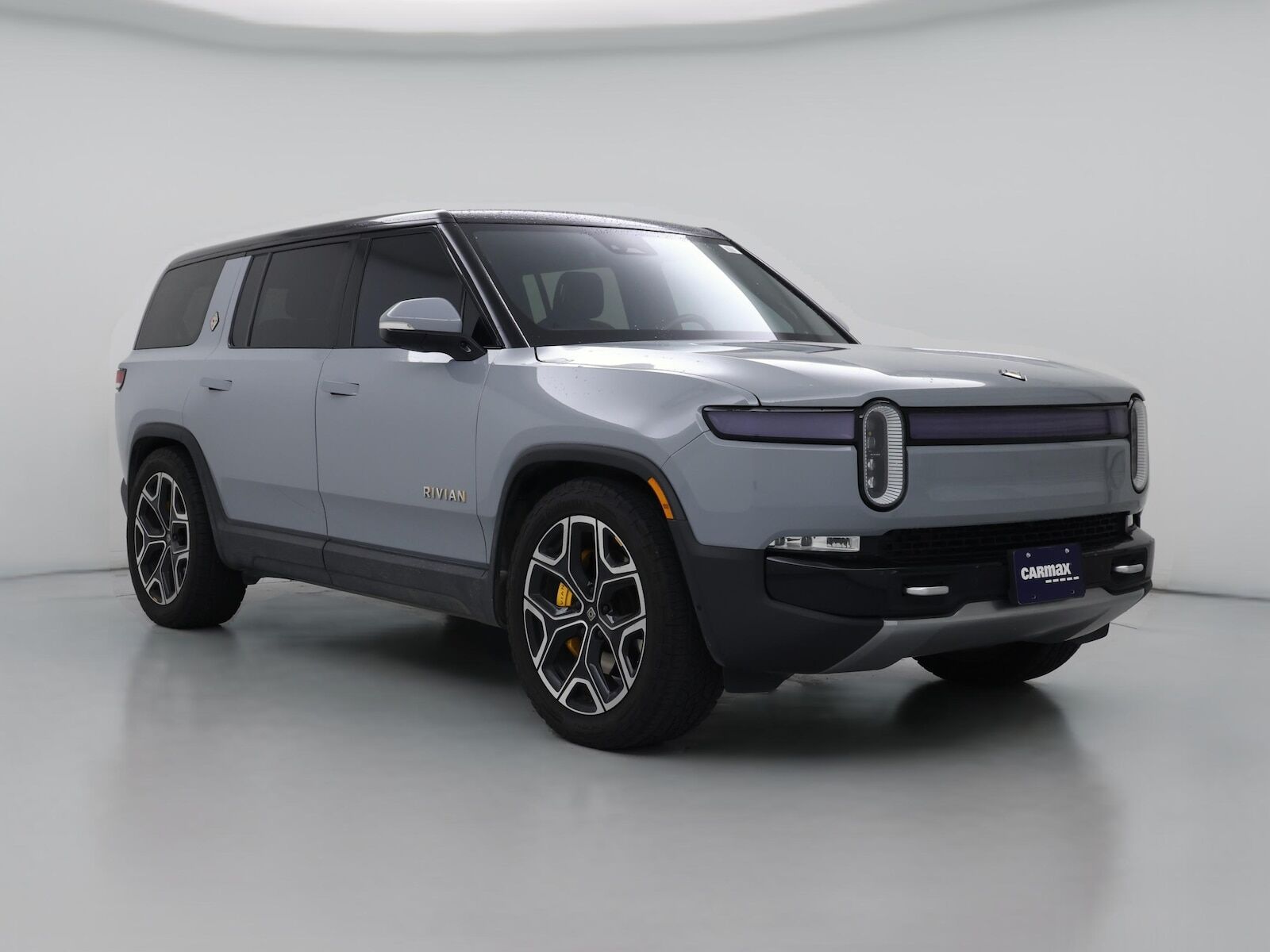 2022 RIVIAN R1S