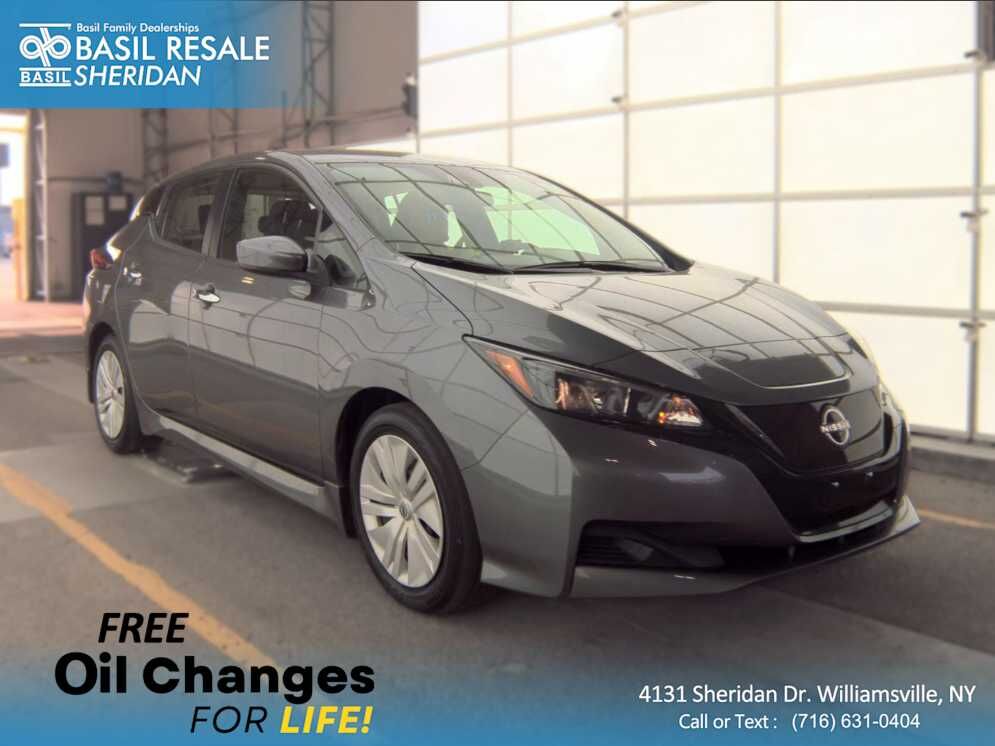 2025 NISSAN Leaf
