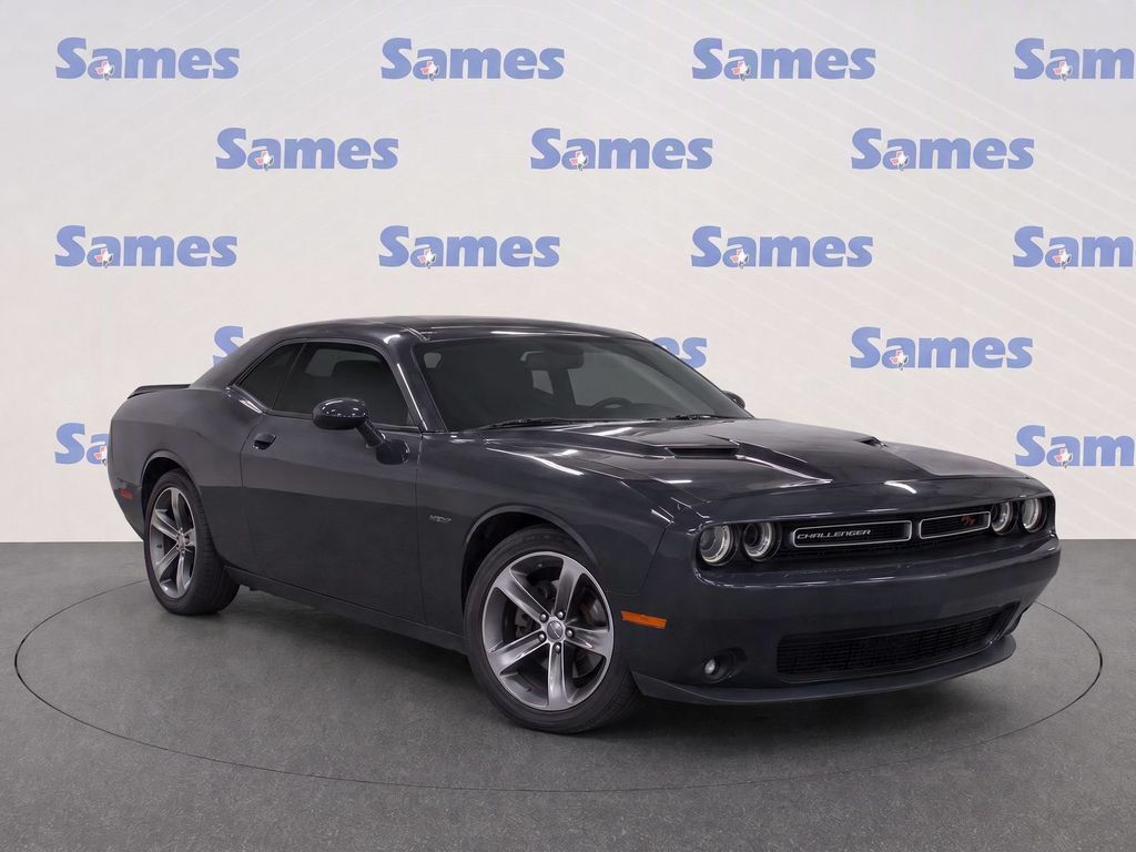 2017 DODGE Challenger