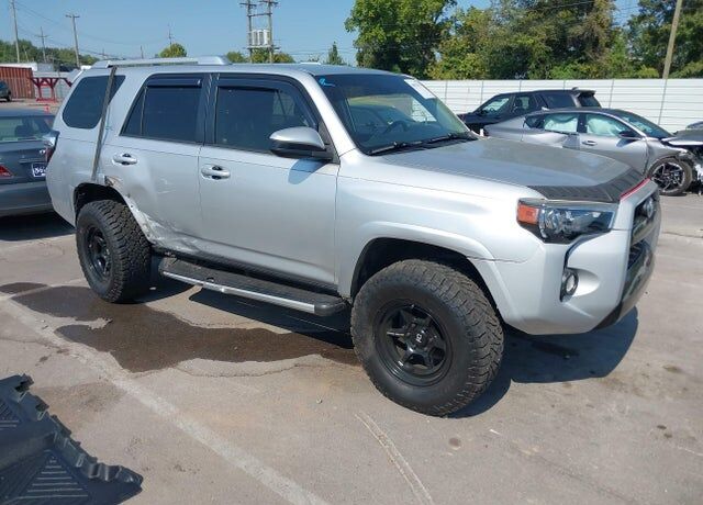 2016 TOYOTA 4-Runner