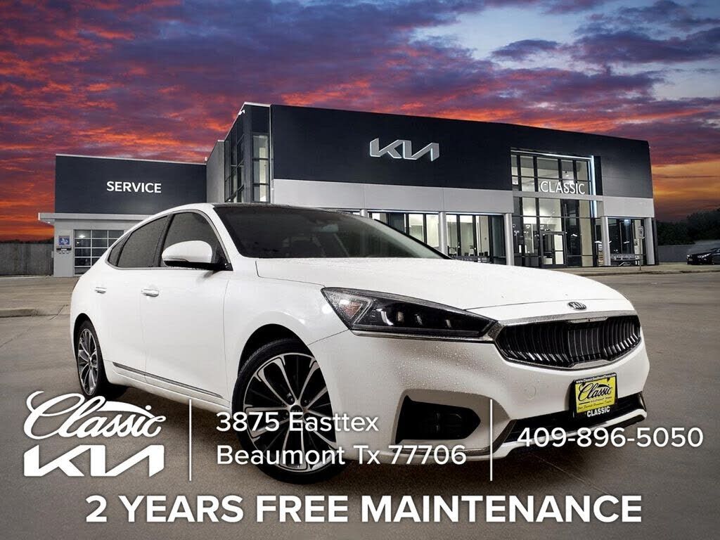 2019 KIA Cadenza