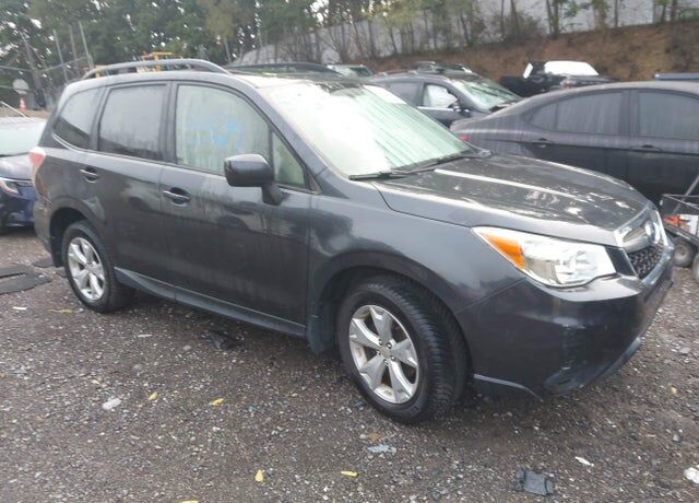 2014 SUBARU Forester