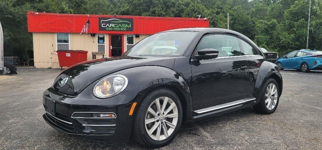 2018 VOLKSWAGEN Beetle