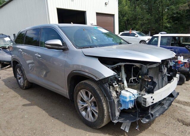 2015 TOYOTA Highlander