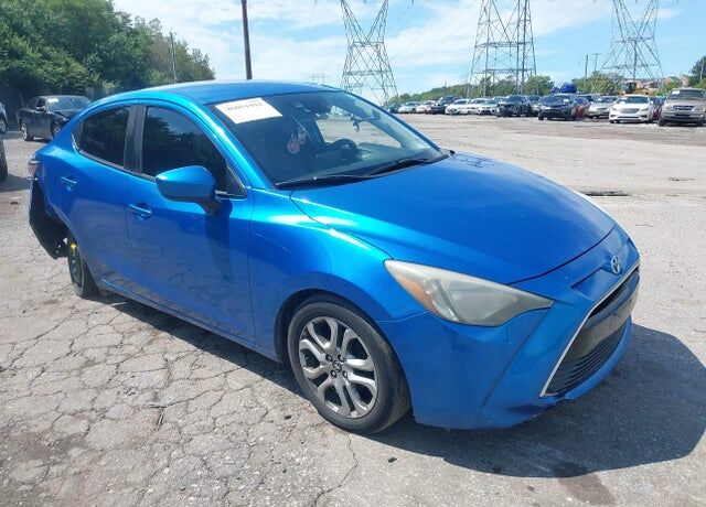 2017 TOYOTA Yaris