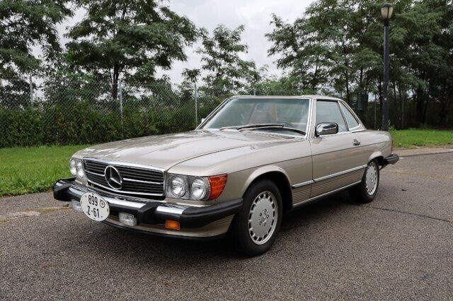 1989 MERCEDES-BENZ 560