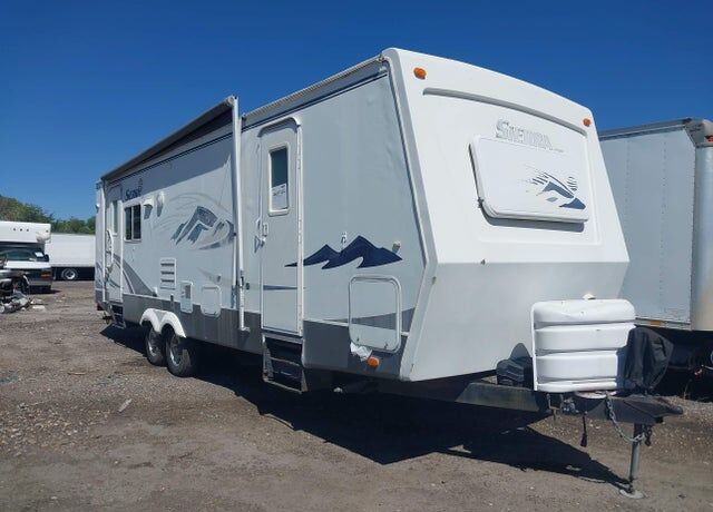 2006 FOREST RIVER Sierra Towables
