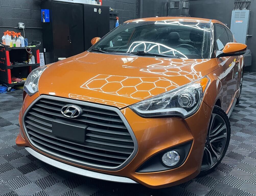2016 HYUNDAI Veloster