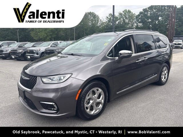 2022 CHRYSLER Pacifica