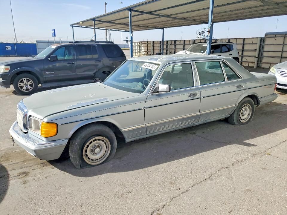 1983 MERCEDES-BENZ 380
