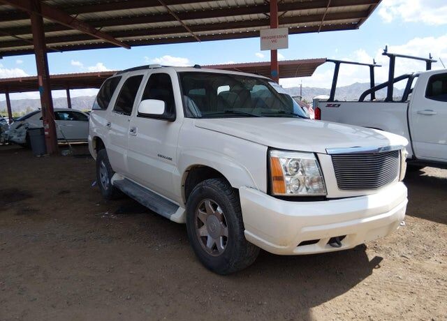 2004 CADILLAC Escalade