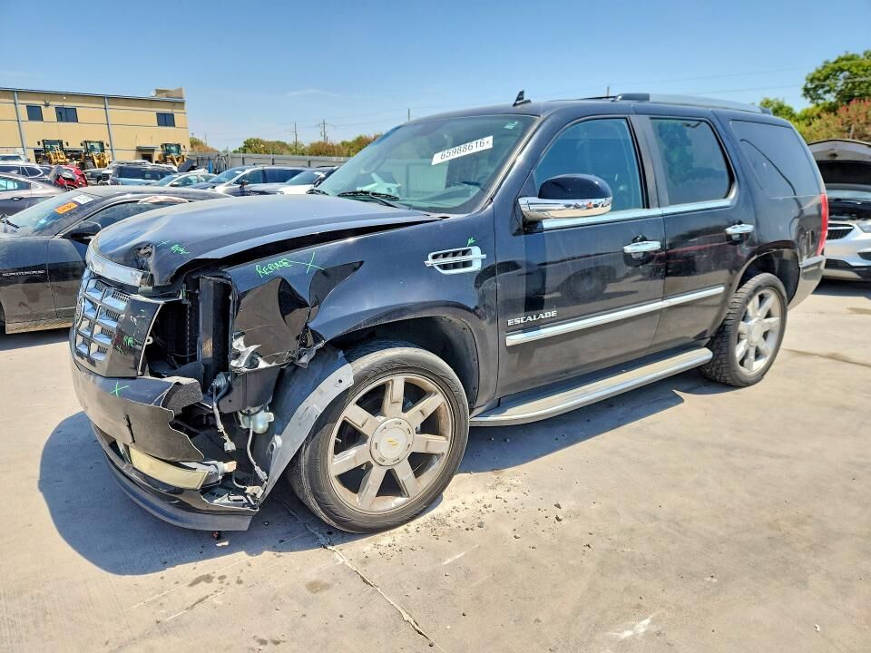 2011 CADILLAC Escalade