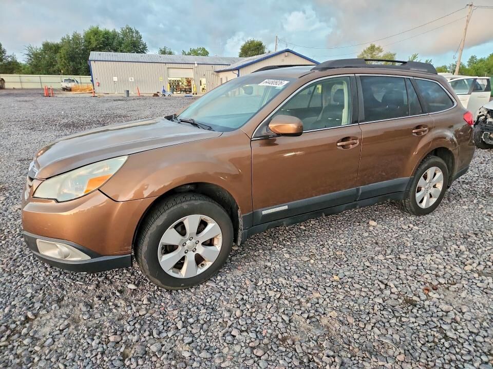 2012 SUBARU Outback