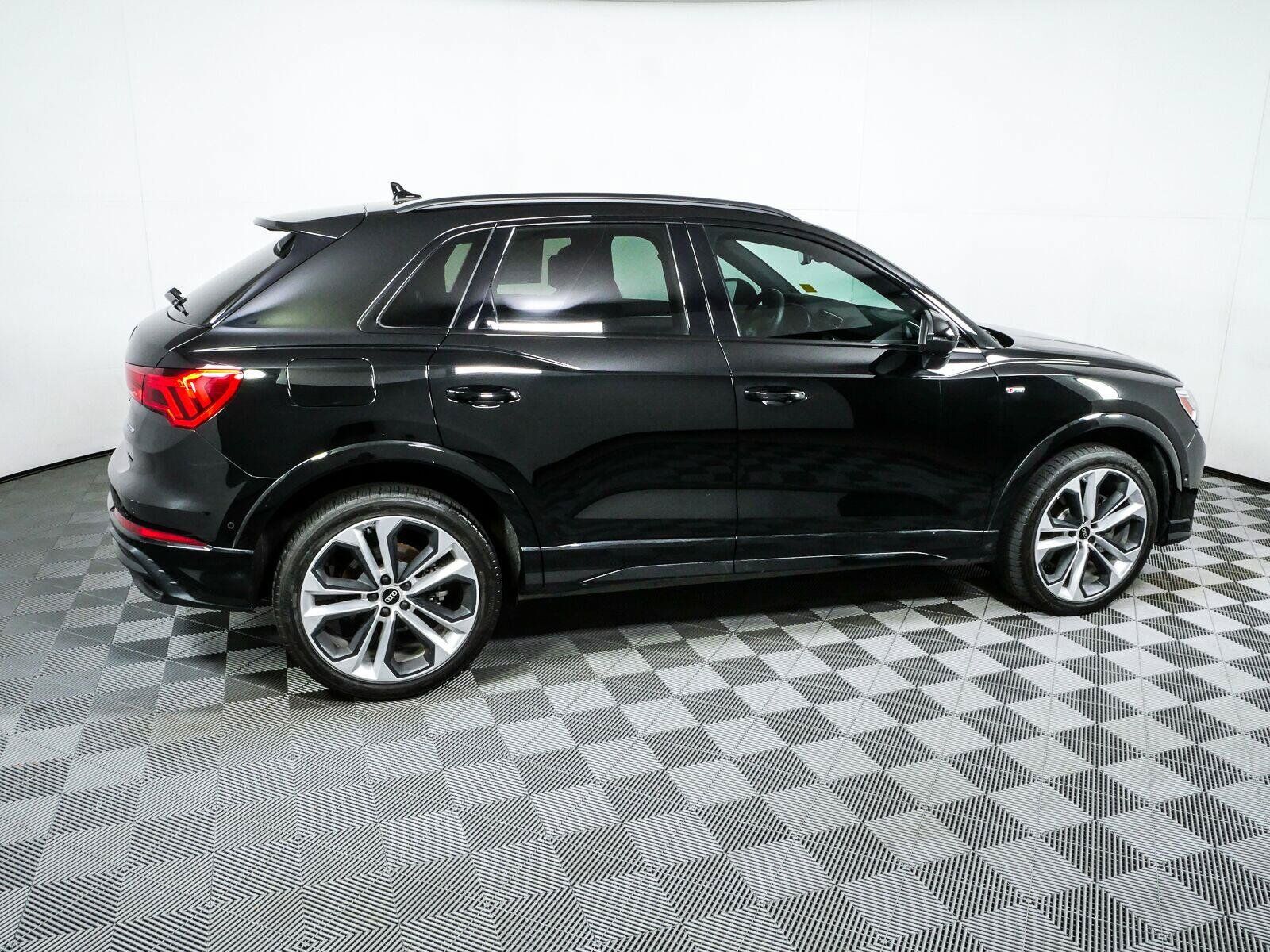 2021 Audi Q3