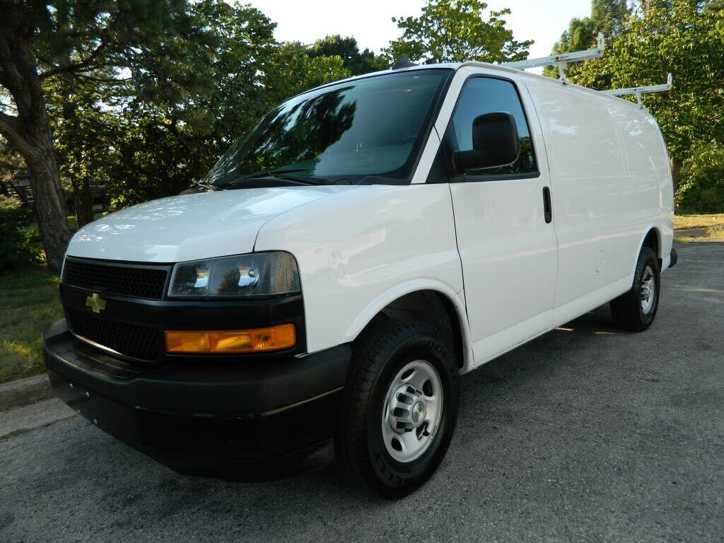 2020 CHEVROLET Express