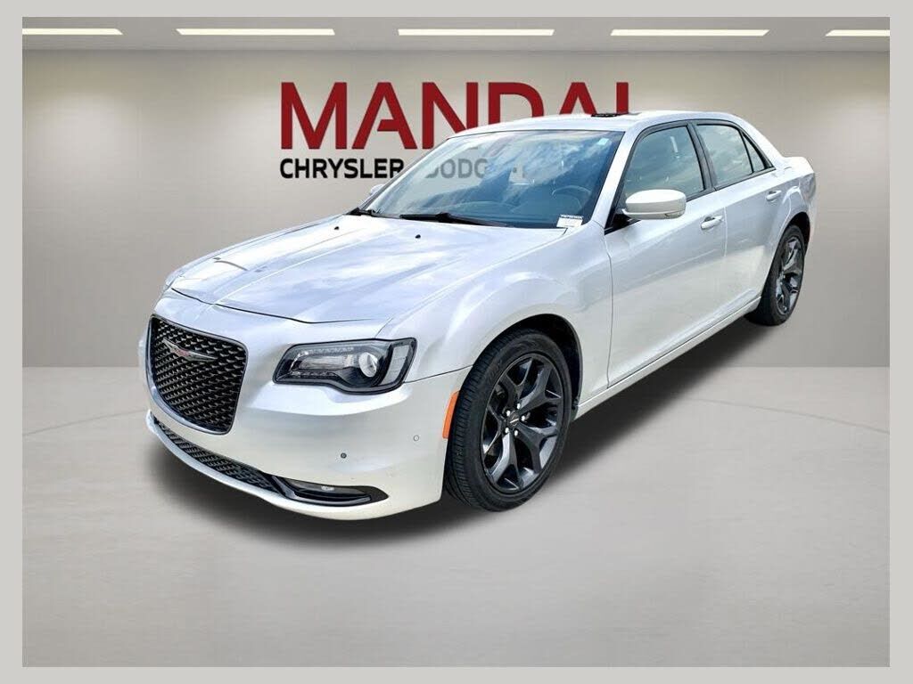 2021 CHRYSLER 300