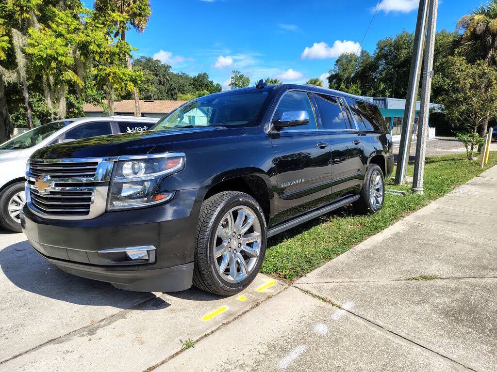 2017 CHEVROLET Suburban