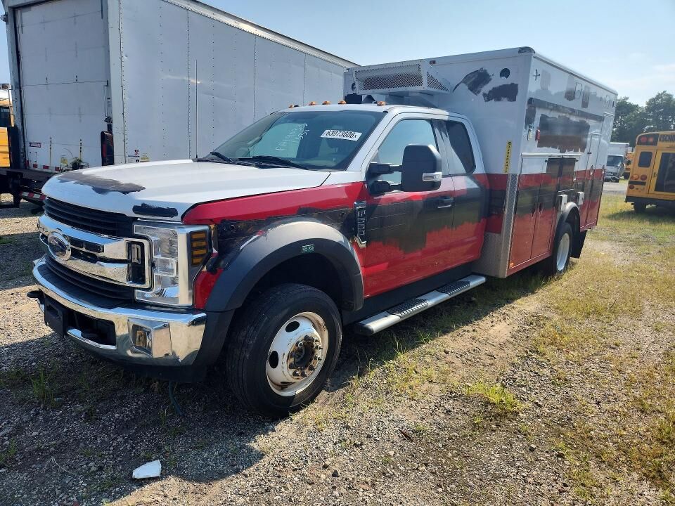 2019 FORD F-550