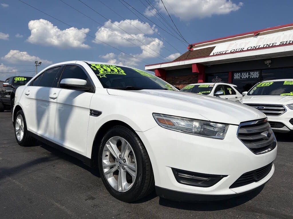 2013 FORD Taurus