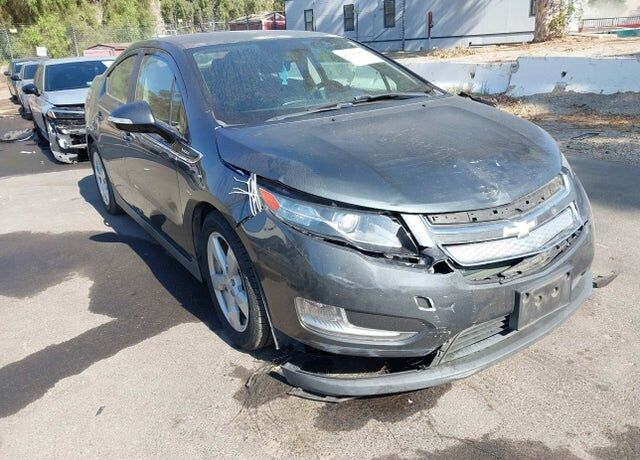 2013 CHEVROLET Volt