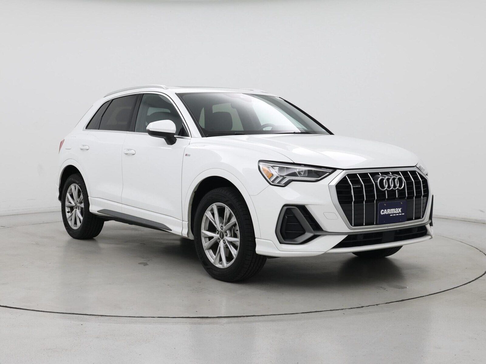 2023 Audi Q3