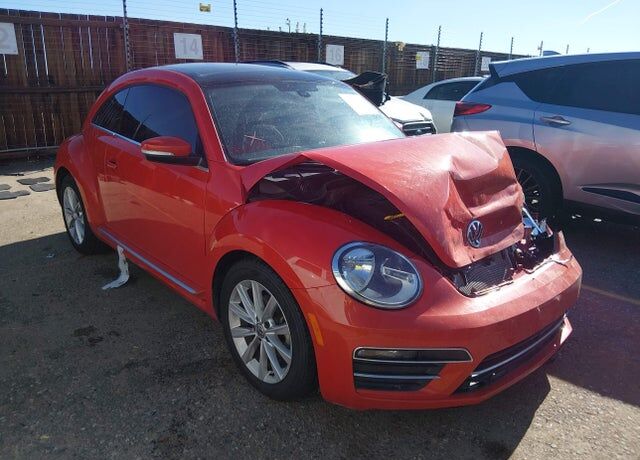 2019 VOLKSWAGEN Beetle