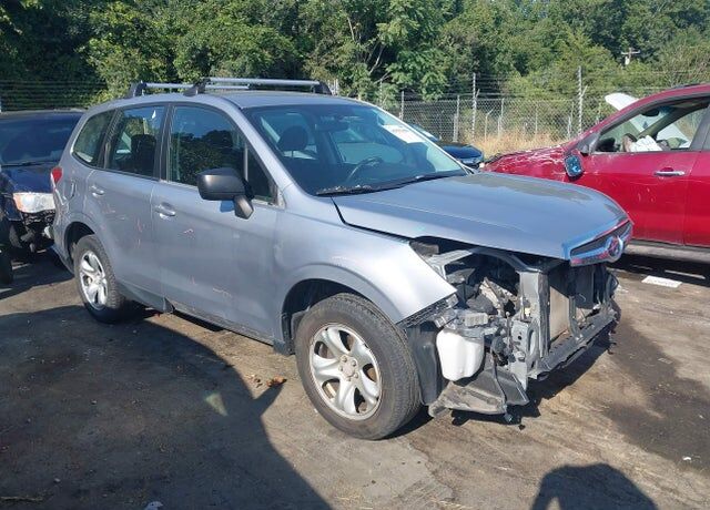 2016 SUBARU Forester