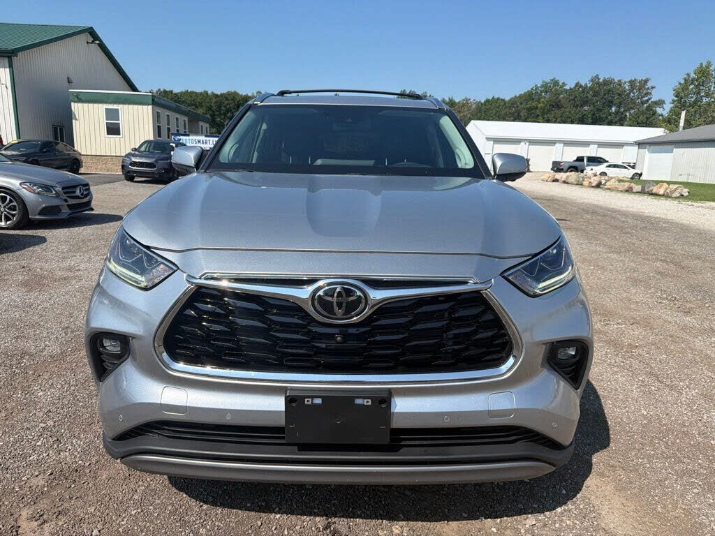 2023 TOYOTA Highlander
