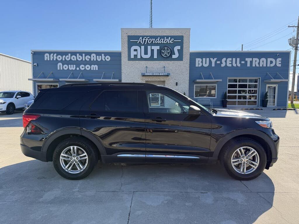 2021 FORD Explorer