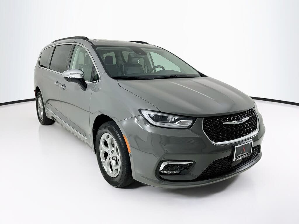 2023 CHRYSLER Pacifica