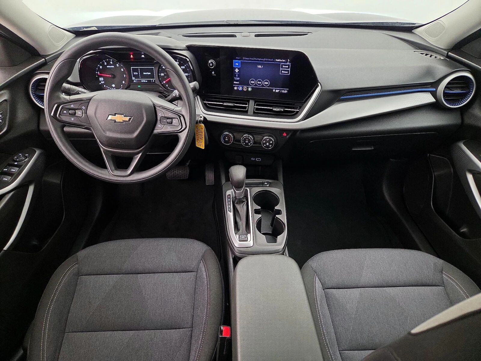 2024 CHEVROLET Trax