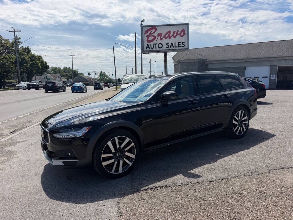 2021 VOLVO V90CC