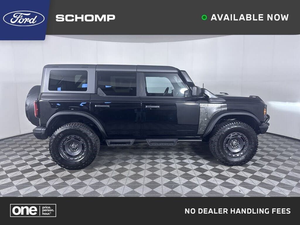 2024 FORD Bronco