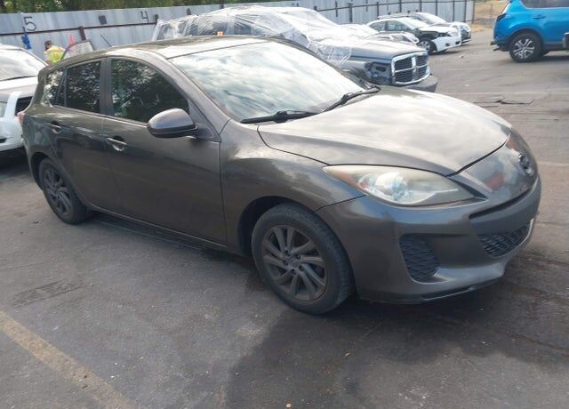 2012 MAZDA Mazda3