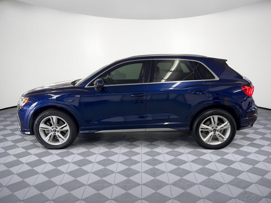 2022 Audi Q3