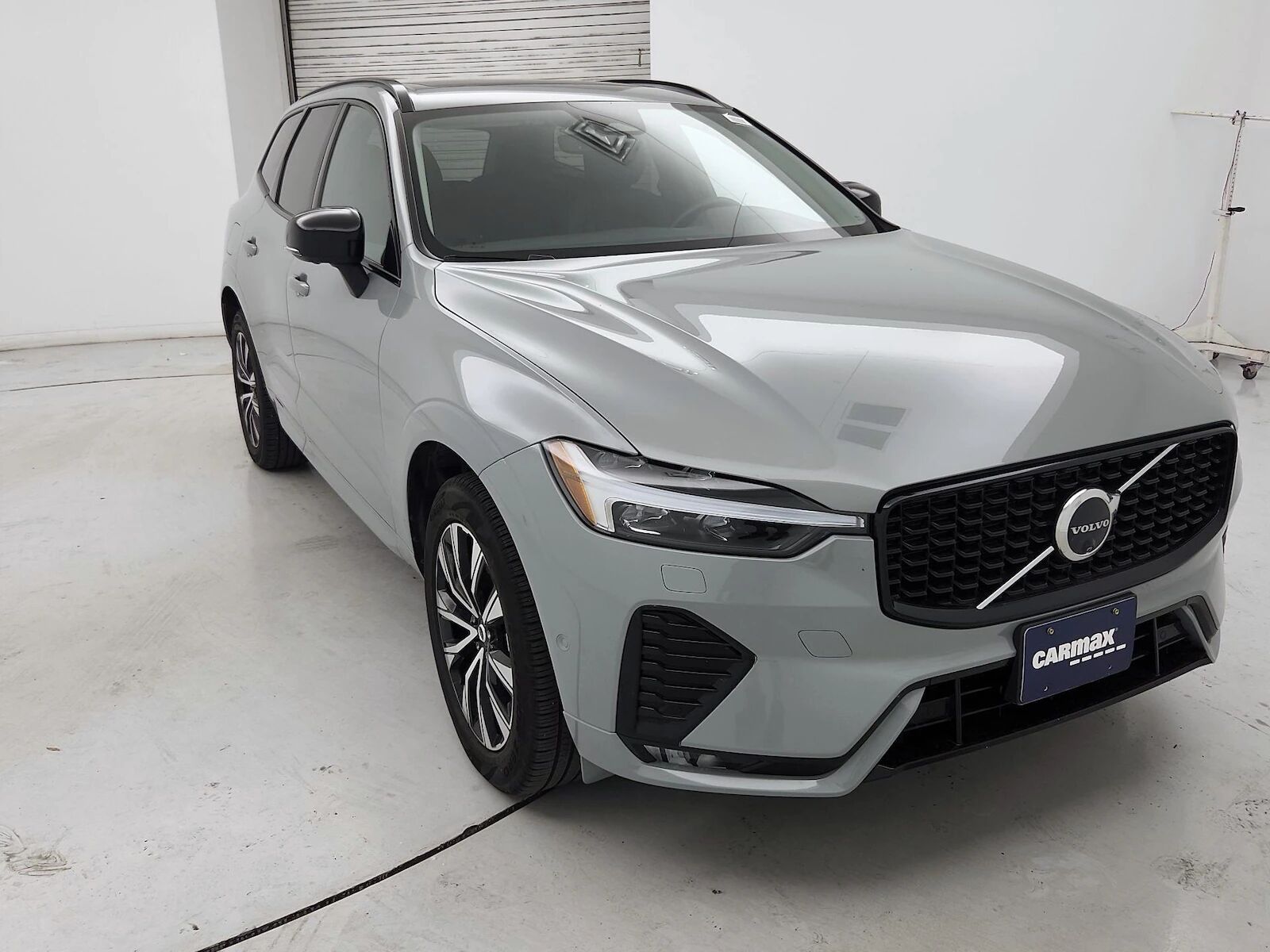2025 VOLVO XC60