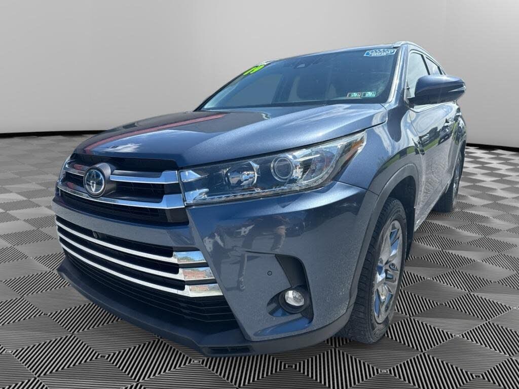 2019 TOYOTA Highlander