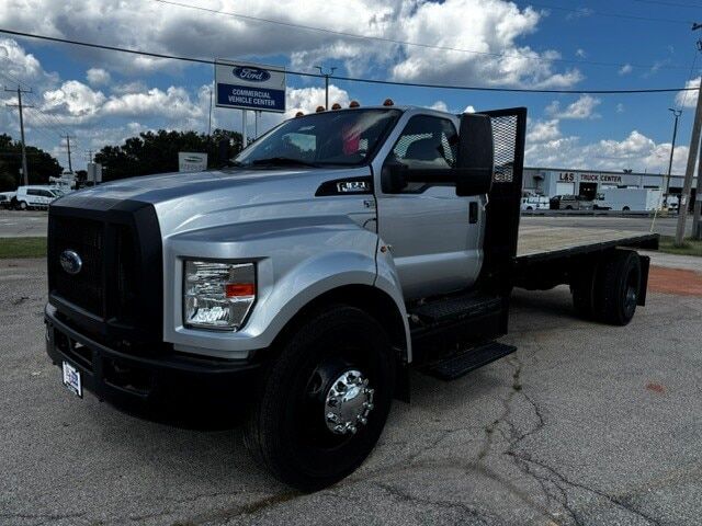 2022 FORD F-650