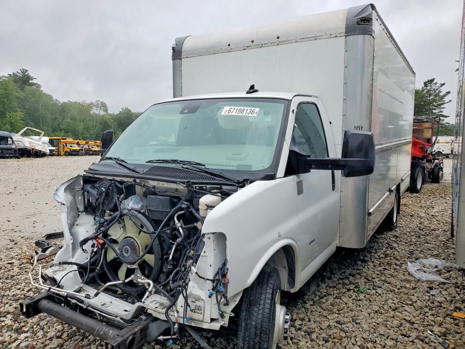 2021 GMC Savana
