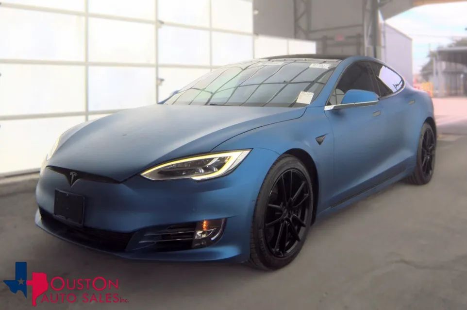 2020 TESLA Model S
