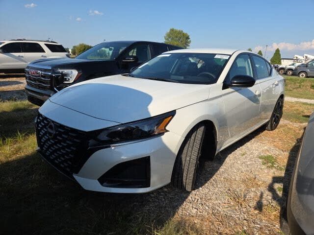 2025 NISSAN Altima