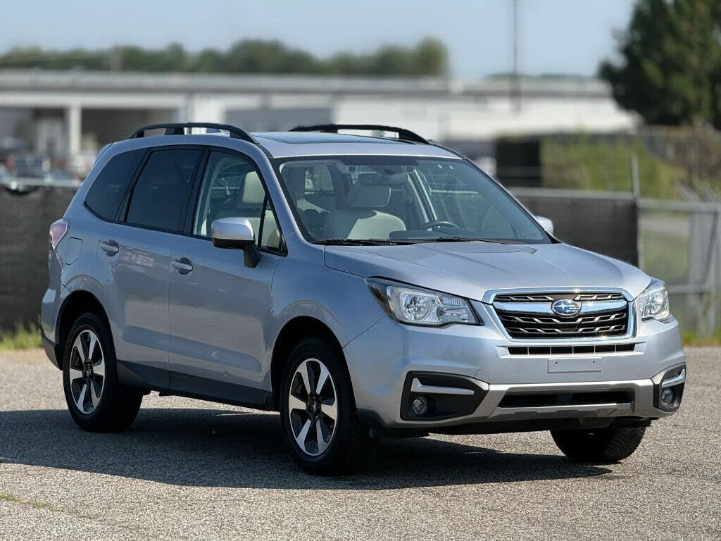 2018 SUBARU Forester