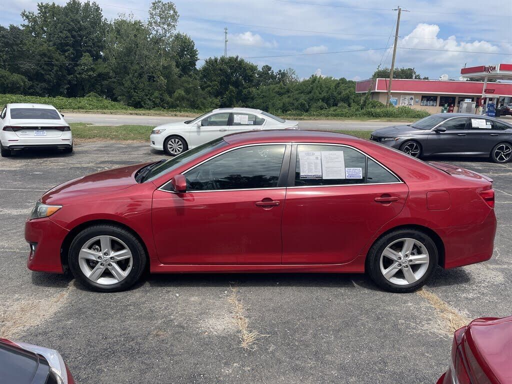 2014 TOYOTA Camry