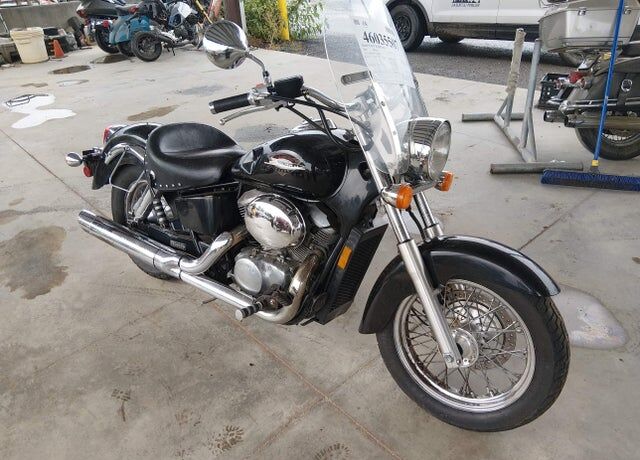 2000 HONDA VT750