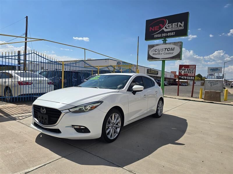 2017 MAZDA Mazda3